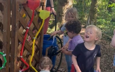 ???????? Why Water Play Matters in Forest School ????????